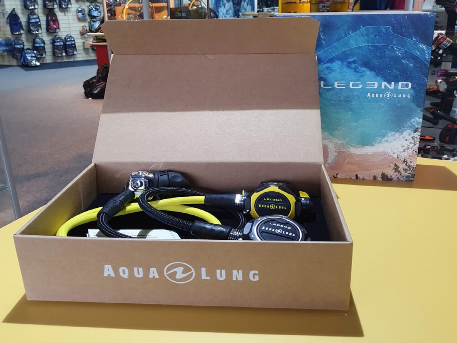 aqualung legend series in box