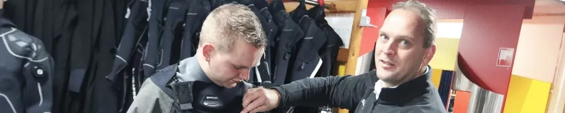 How does a dry suit work? Marco explains!